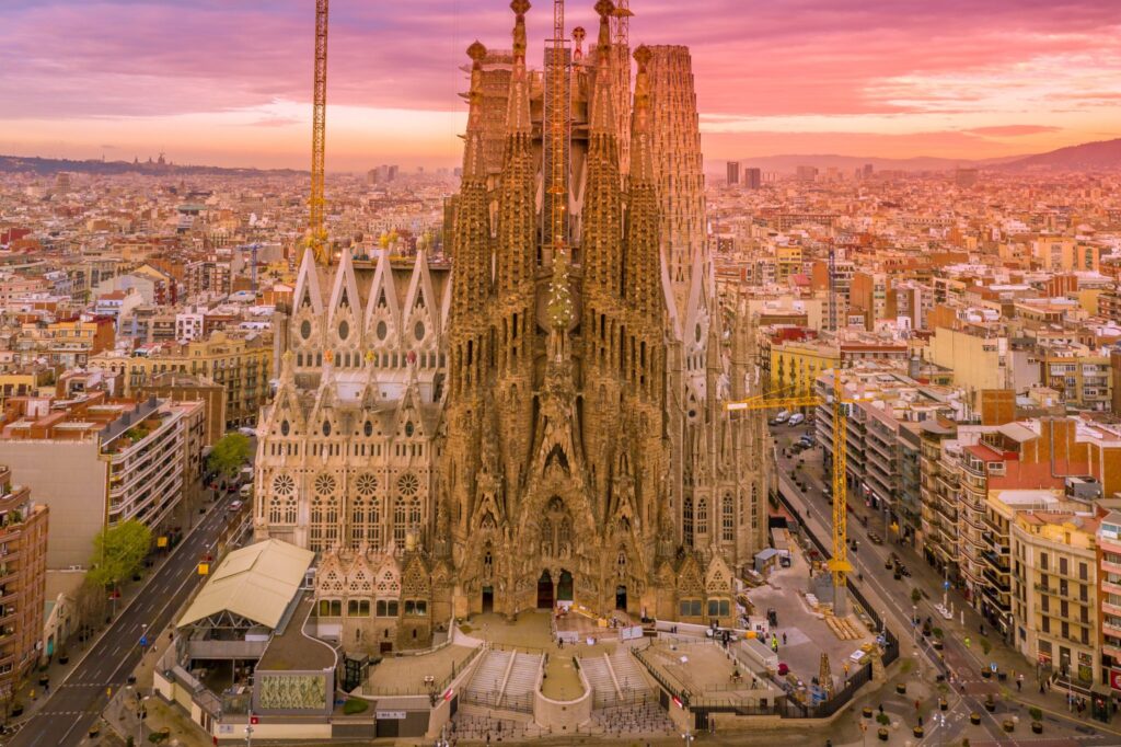 BARCELONA-2048x1364